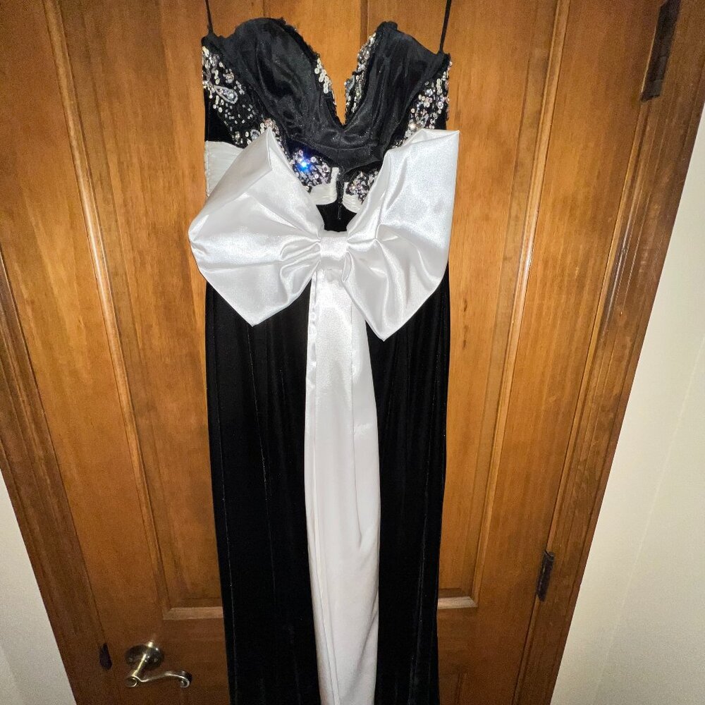 Black and White Pageant Prom Gown